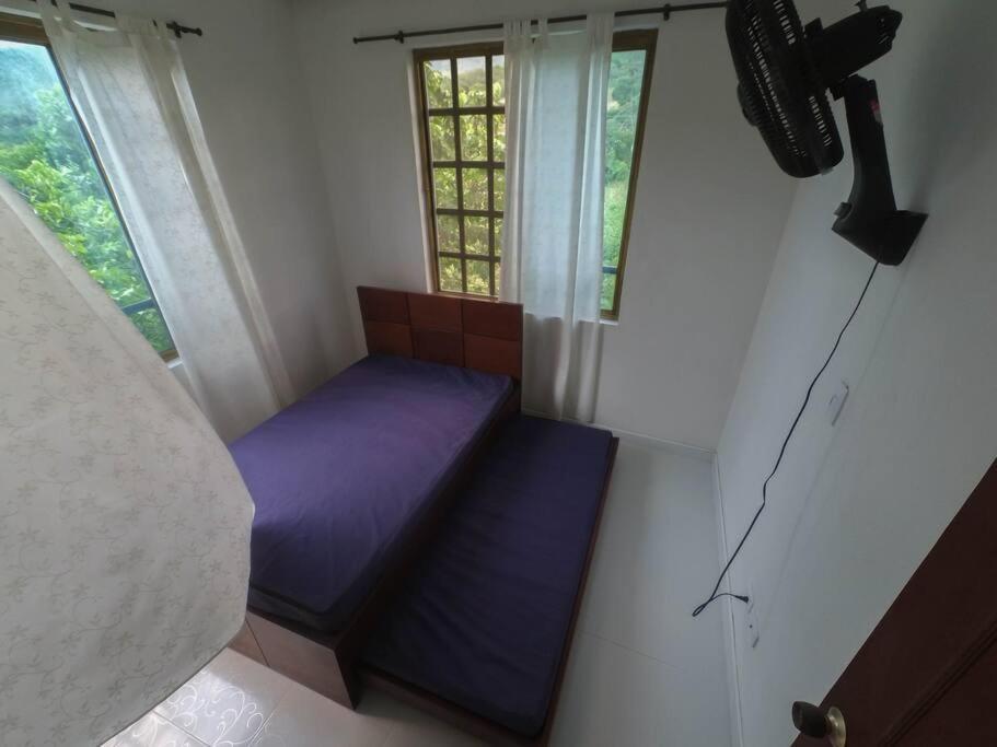 Casa Familiar Y De Descanso Villa Lorenza - Apulo Cund. Экстерьер фото