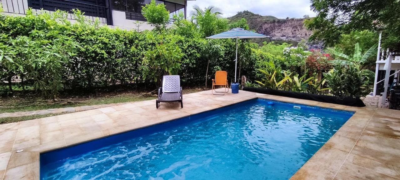 Casa Familiar Y De Descanso Villa Lorenza - Apulo Cund. Экстерьер фото